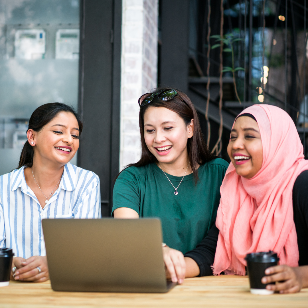 👩‍🦰 We Asked 10 Malaysian Women What They Actually Want in a Bedsheet. Here’s What They Said.